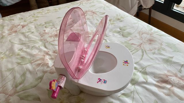 Inhodoro para muñecos con sonido