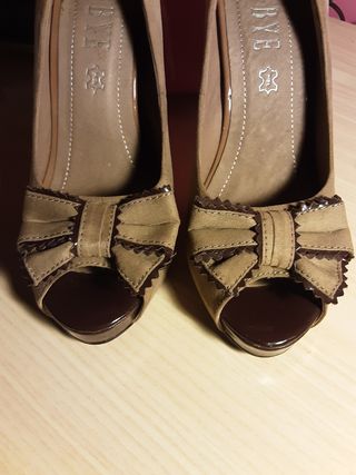 Zapatos de Piel para fiesta o eventos especiales.