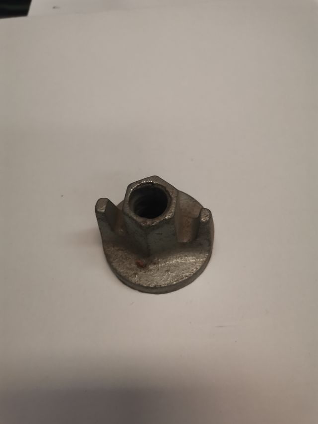 12 TUERCAS PLATO PARA ENCOFRADO 13mmX50mm