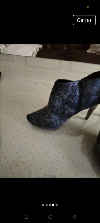 Botines de piel  marca Lodi 