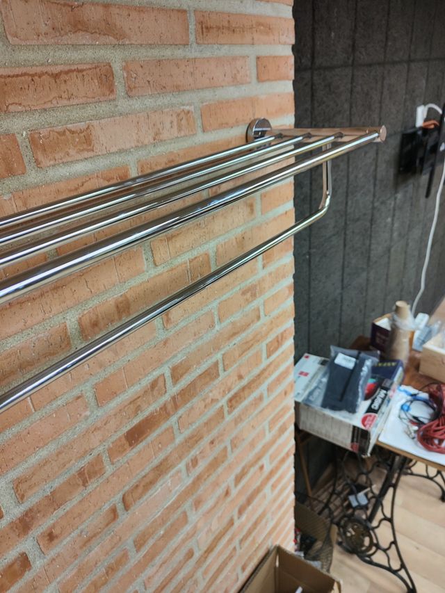 Portatiallas estantería para apoyar toallas 