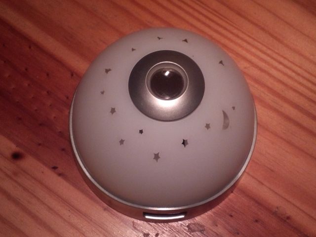 reloj infantil proyector de luna y estrallas