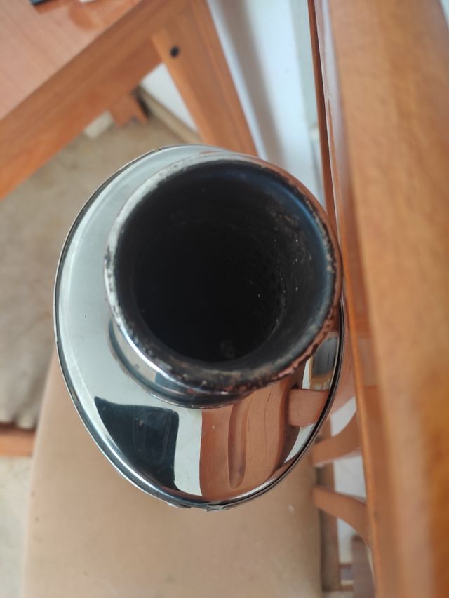 ESCAPE DE COMPETICIÓN EXHAUST CARBON CAN CO.