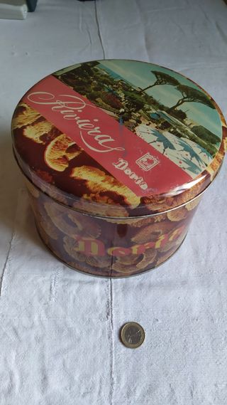 9 scatole latta vintage