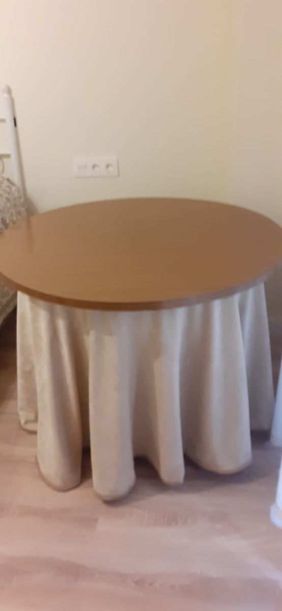 Tablero protege mesa. En Roquetas de Mar.