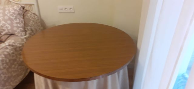 Tablero protege mesa. En Roquetas de Mar.