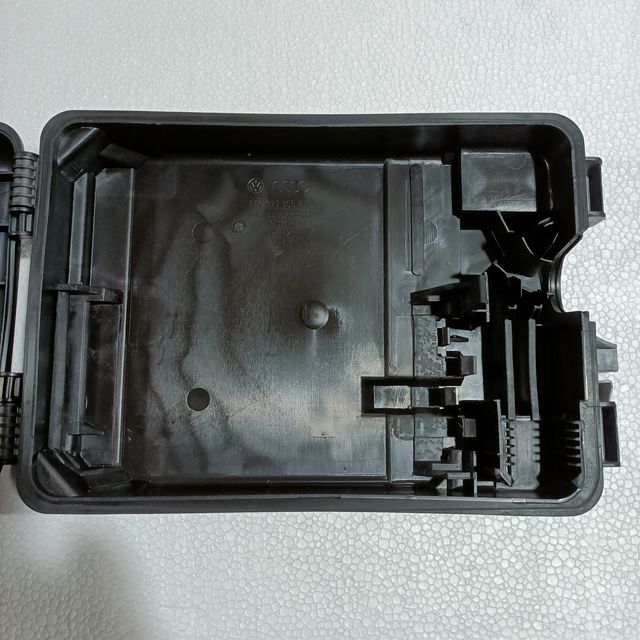 CAJA DE CENTRALITA CAMBIO AUTOMATICO AUDI A6 C5 B4