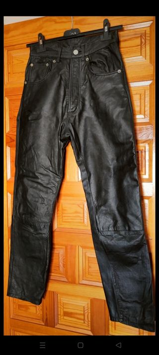 Pantalón cuero auténtico 