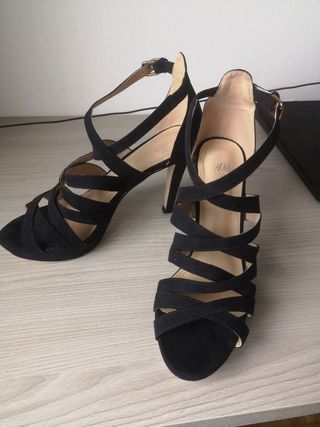 Sandalia tacon negras