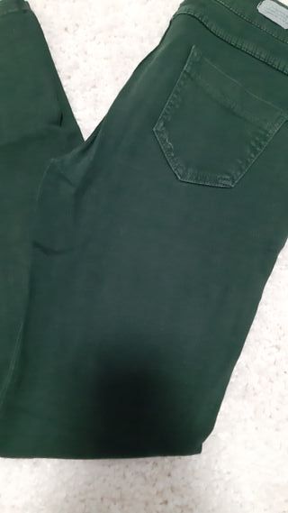 Pantalón Verde botella 