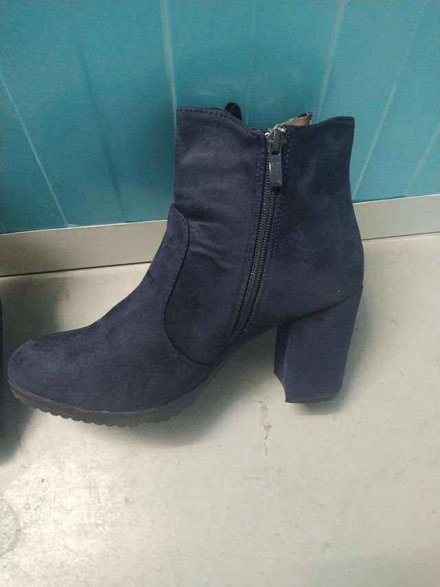 Botines talla 41 tacon ancho