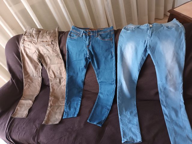 3X1 Tres Pantalones de chica elásticos muy cómodo.