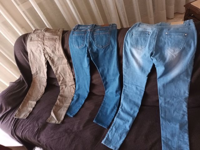 3X1 Tres Pantalones de chica elásticos muy cómodo.