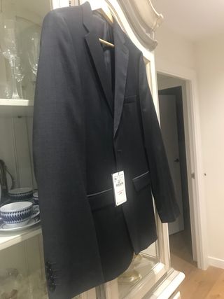 Americana   hombre  entallada gris marengo