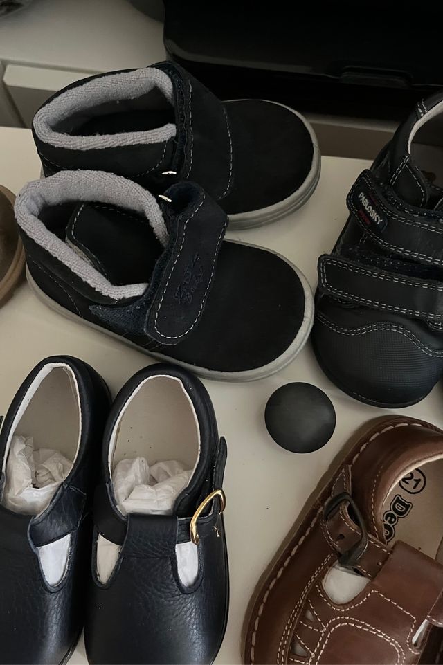 Botines, zapatos... NUEVO. Talla 21.