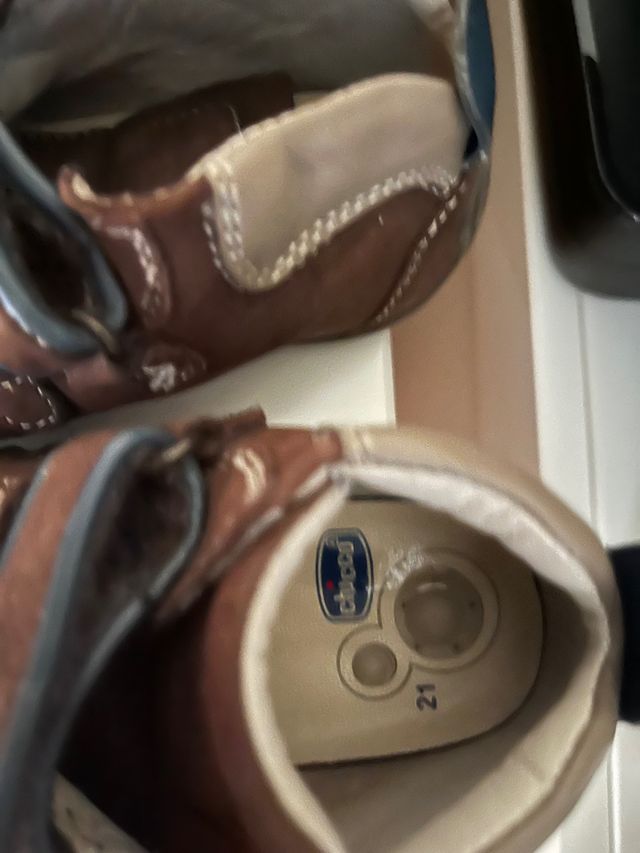 Botines, zapatos... NUEVO. Talla 21.