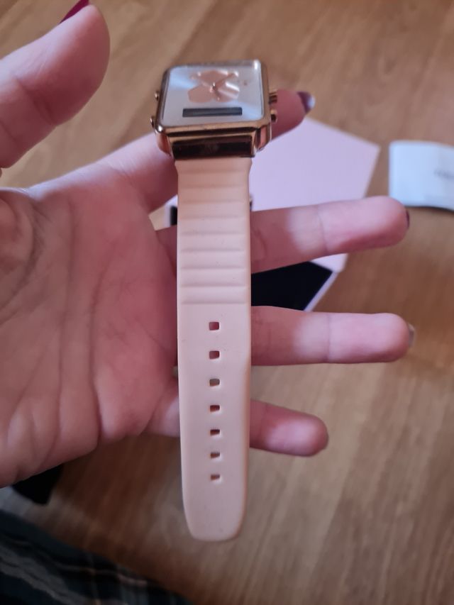 Reloj de tous