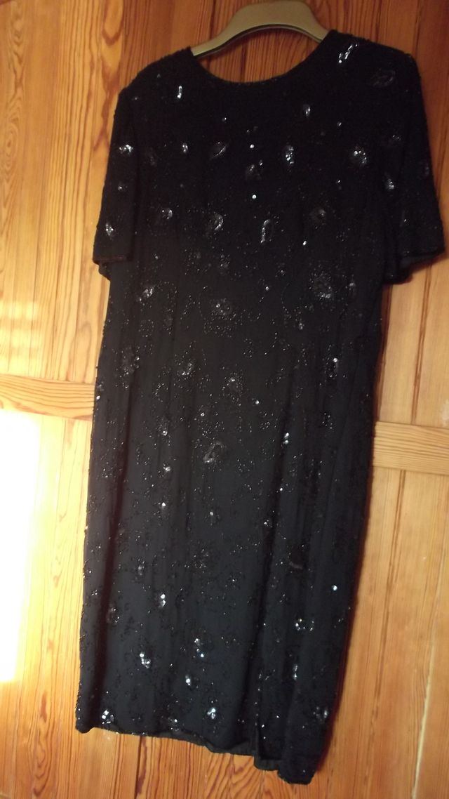 Nochevieja. Fin de Año. Vestido pedrería señora cl