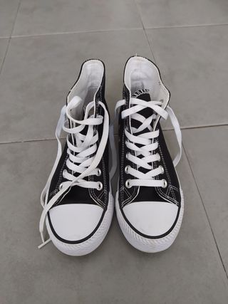 Zapatillas lona con puntera casi nuevas