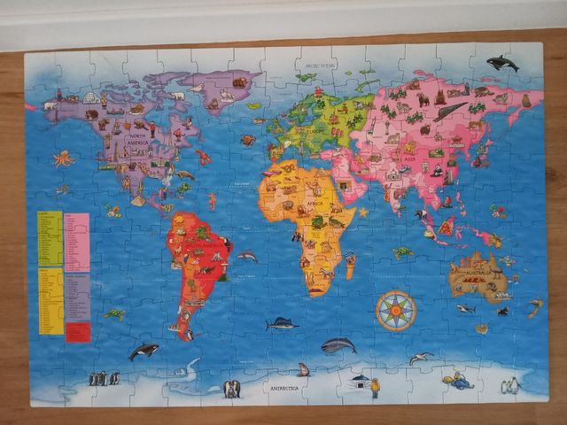 Puzzle gigante del mapa del mundo