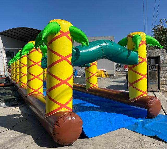 GRAN DESLIZADOR HINCHABLE 50 METROS PVC