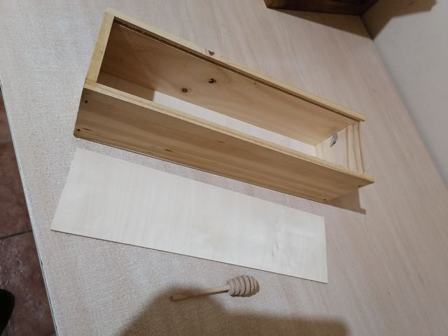 Caja de madera con asa REGALO PALITO MIEL