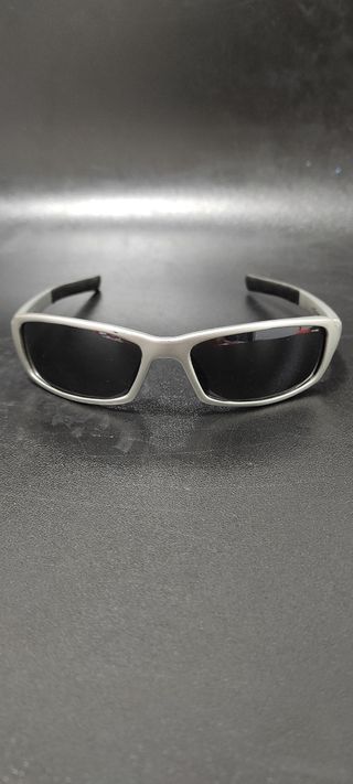 GAFAS DE SOL. CARRERA.