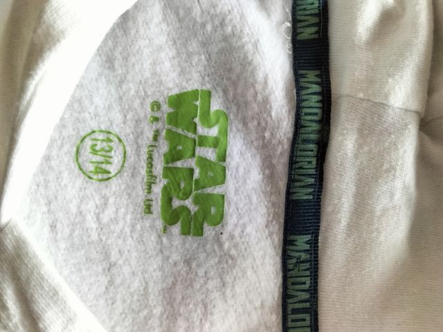 Sudadera Grogu de Star Wars.