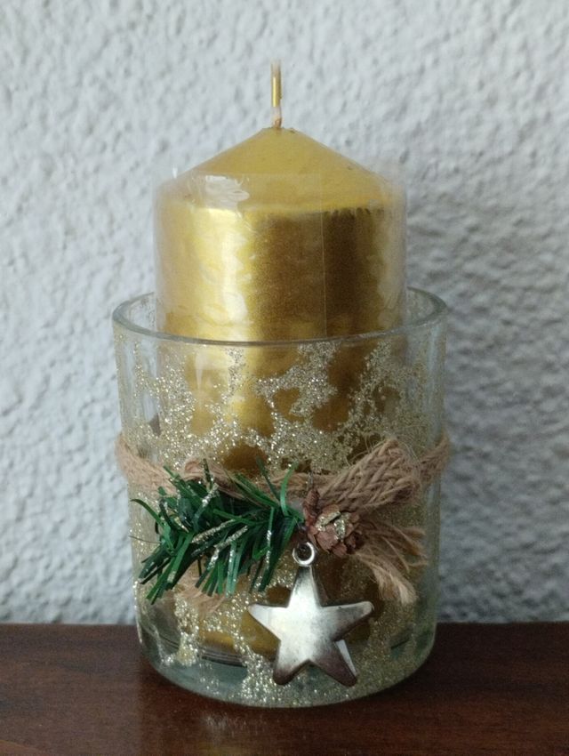 portavelas cristal con vela dorados