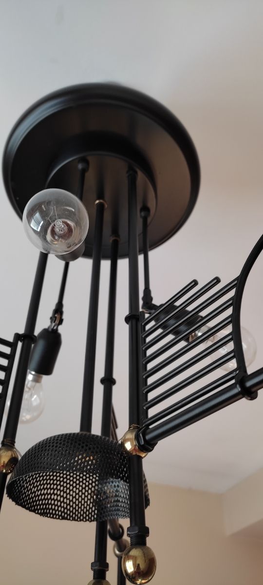 Lámpara de techo moderna de metal negro