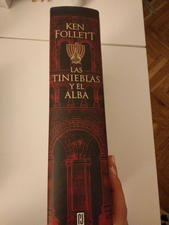 Las tinieblas y el alba