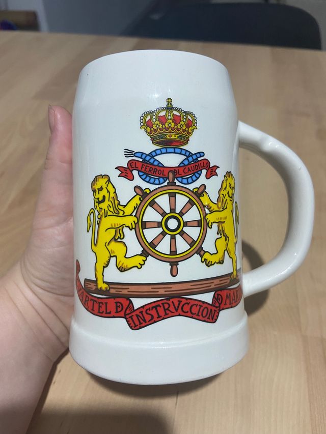 Jarra Cuartel de Instrucción de Marinería