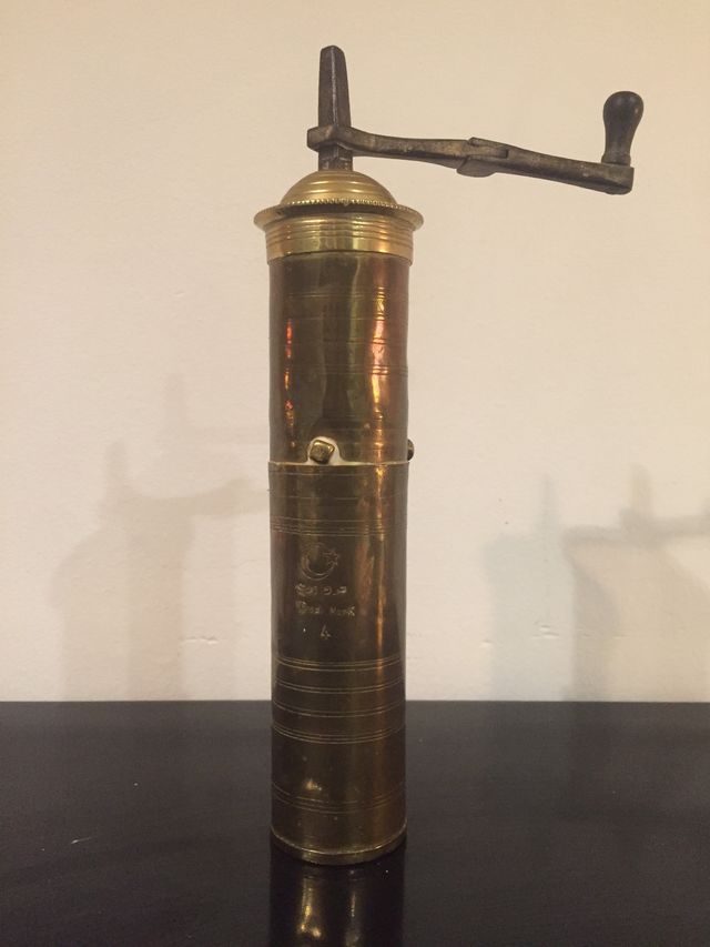 Molinillo latón Arabe