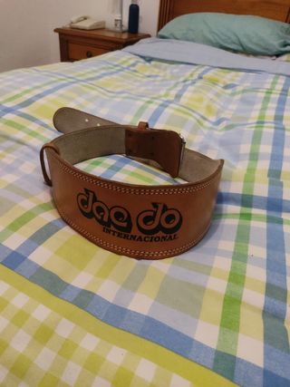 cinturón de pesas