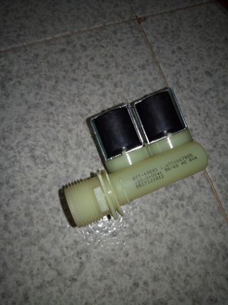Despiece lavadora INDESIT IWE81282