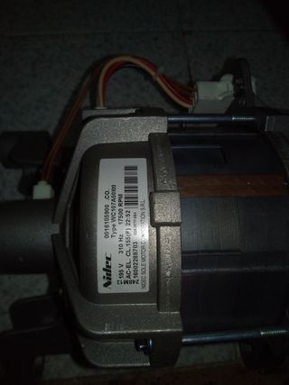 Despiece lavadora INDESIT IWE81282