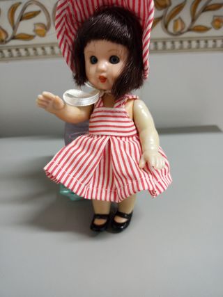 muñeca Mariquita Pérez 13 cm