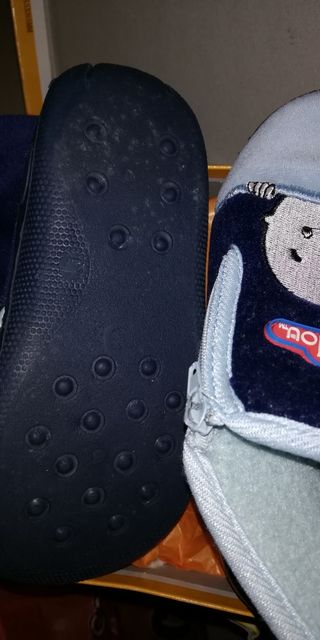 Zapatos niña talla 26-27.