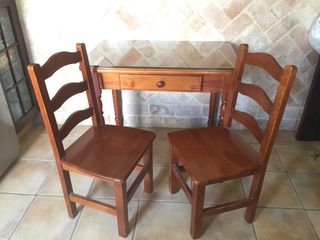 Mesa comedor+2 sillas