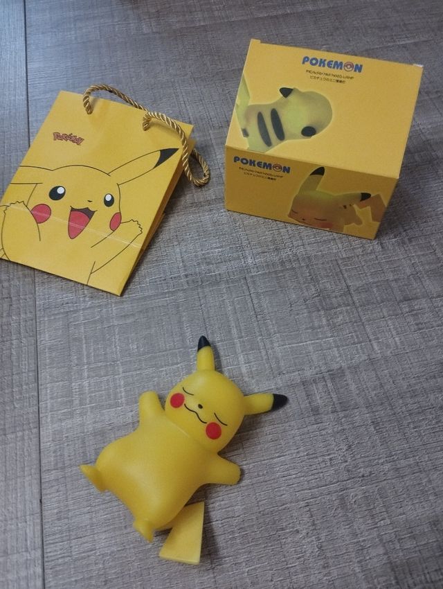 Lámpara Pikachu