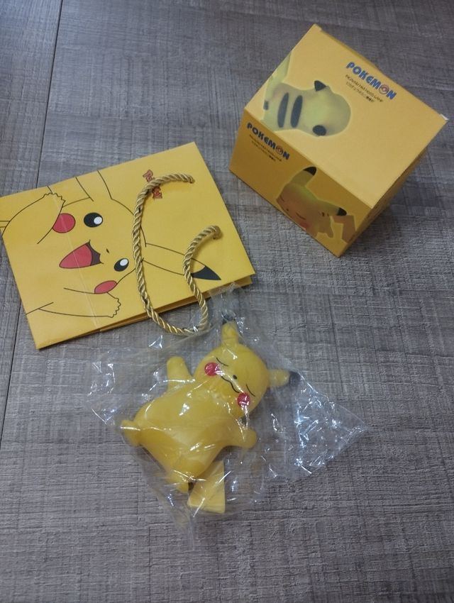 Lámpara Pikachu