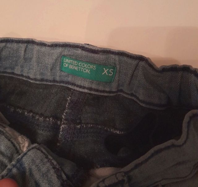 Pantalón Benetton talla 5 años