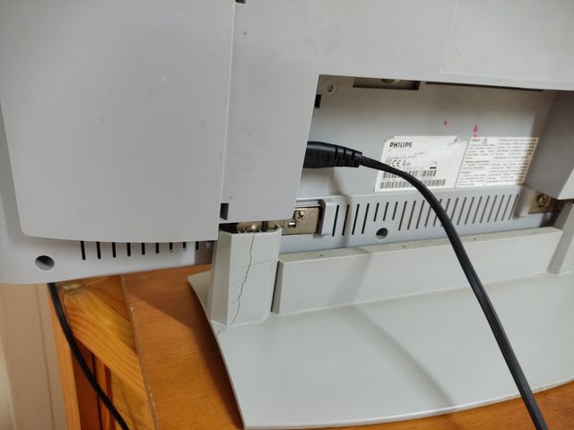 Televisión Philips 20"