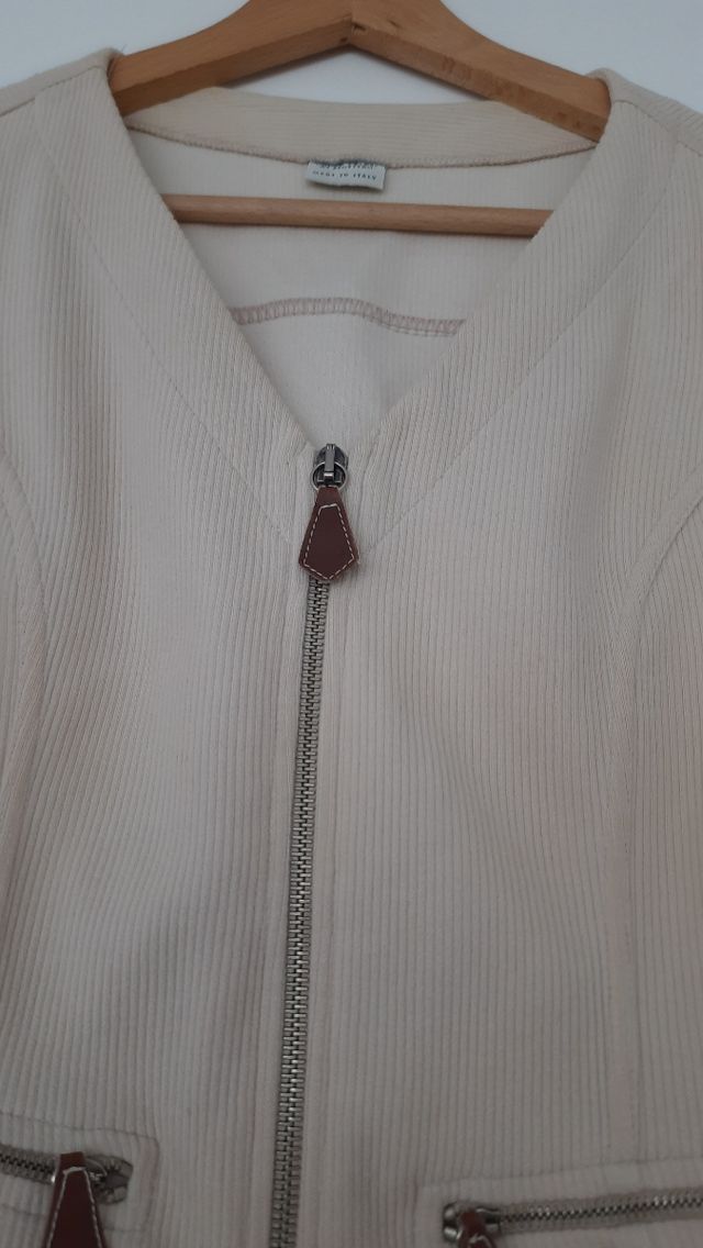 Chaleco beis de Benetton