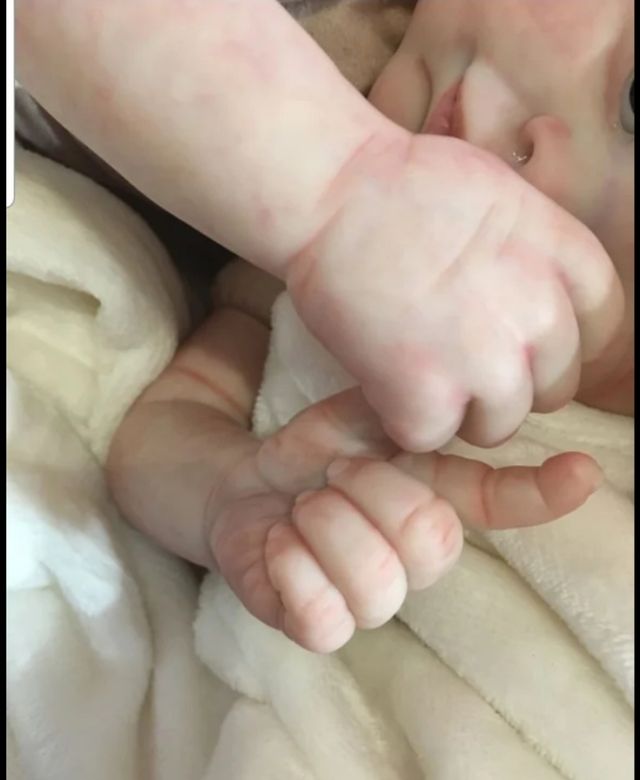 Preciosa bebé reborn auténtica hiper realista 