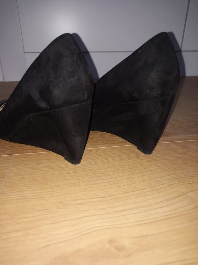 Zapato de cuña negro Mango, talla 39