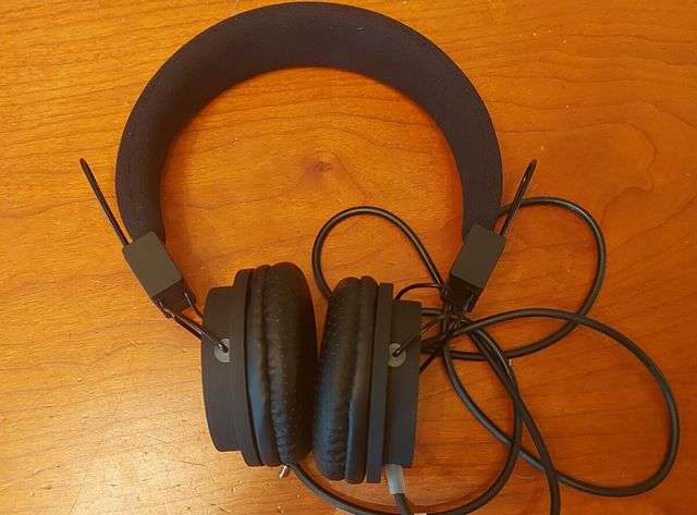 Auriculares EIMI Wella