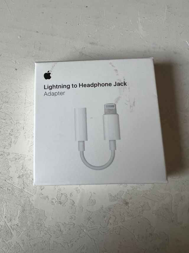 (Solo caja)adaptador Apple Ligthning to 3.5mm head