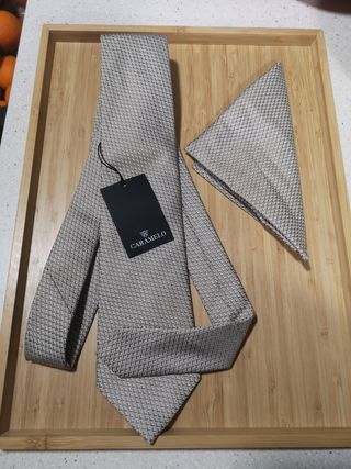 SEDA💯 CORBATA +PAÑUELO DE FIRMA "CARAMELO" 