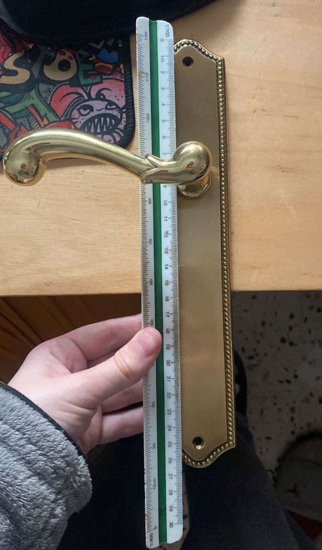 MANILLA IZQUIERDA LATON SATINADO